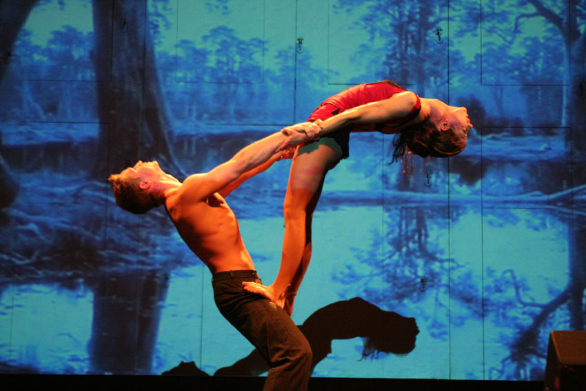Akrobatikact duo equilibre